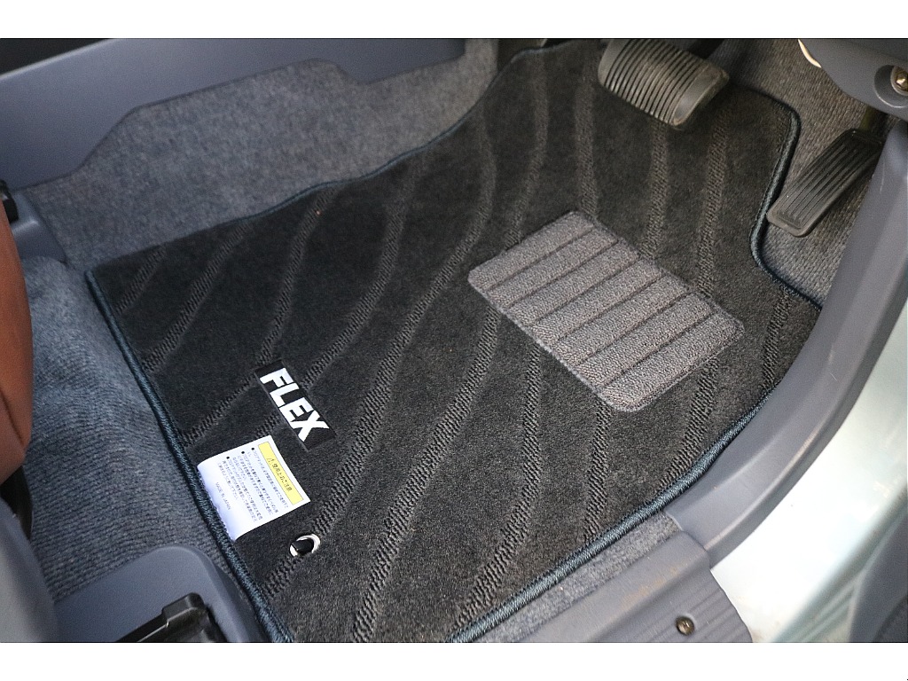 【新品】オリジナルフロアマット！