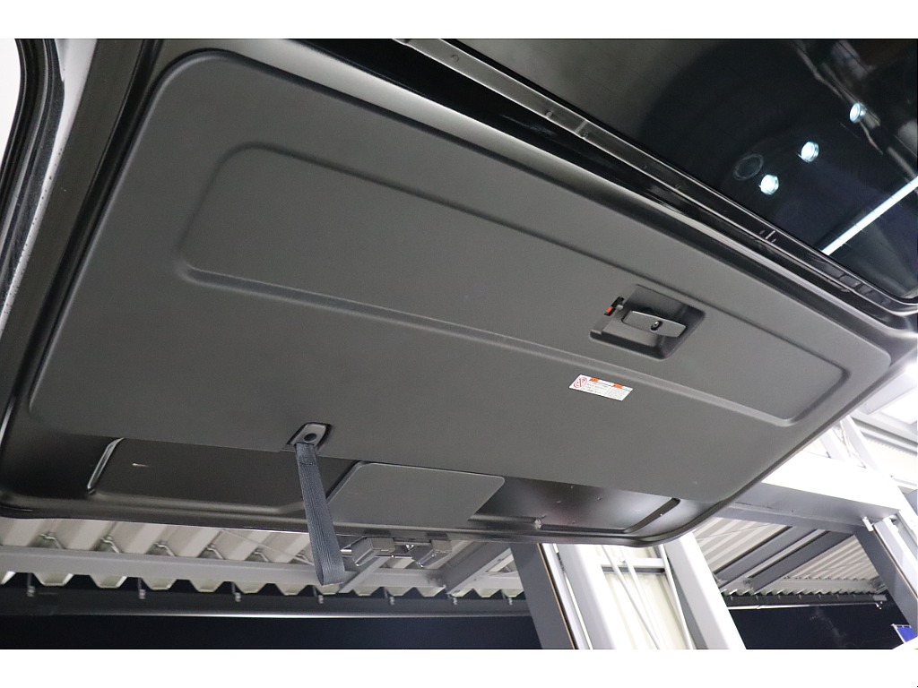 バックパネルの状態は良好です！