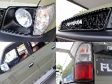 「TOYOTA」横文字ロゴのフロントグリル、丸目ヘッドライト、メッキのミラーとドアハンドル！特筆すべき点が盛り沢山！