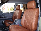 FLEXオリジナルシートカバー「クラシックブラウン」を装備！車種専用設計なので、ピッタリフィット♪