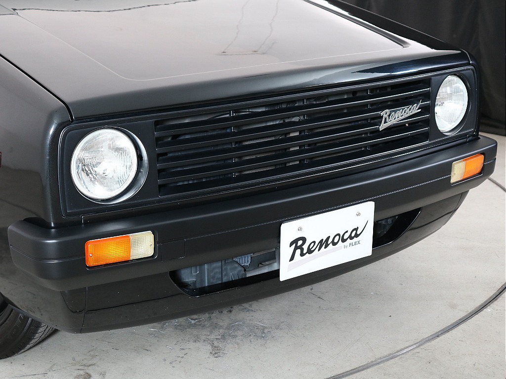 丸目でクラシカルな雰囲気！TOYOTA文字エンブレムの追加取り付け可能です！