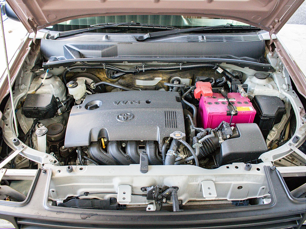 エンジンルームのお写真になります！