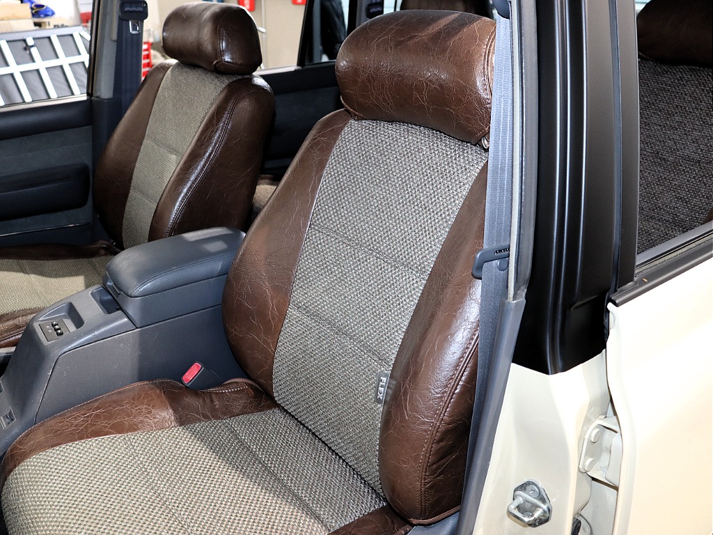 トヨタ ランドクルーザー80(13枚目)