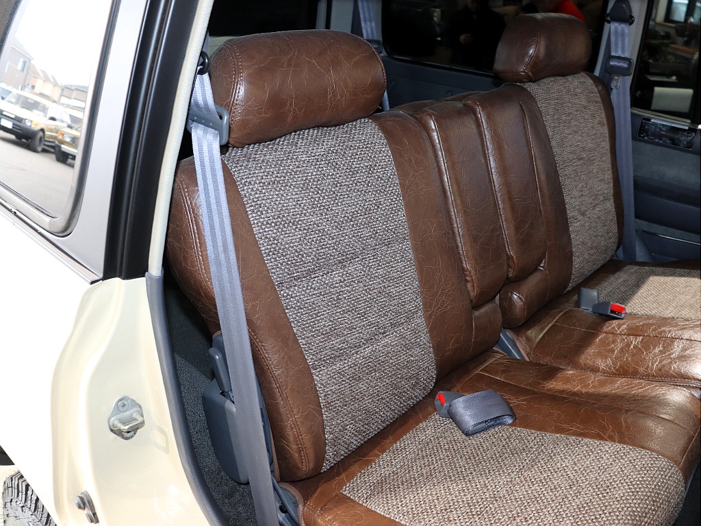 トヨタ ランドクルーザー80(14枚目)