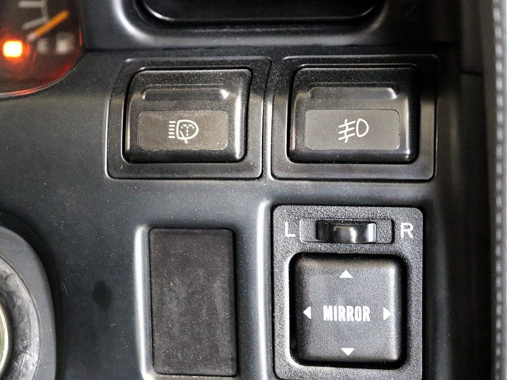 トヨタ ランドクルーザー80(28枚目)