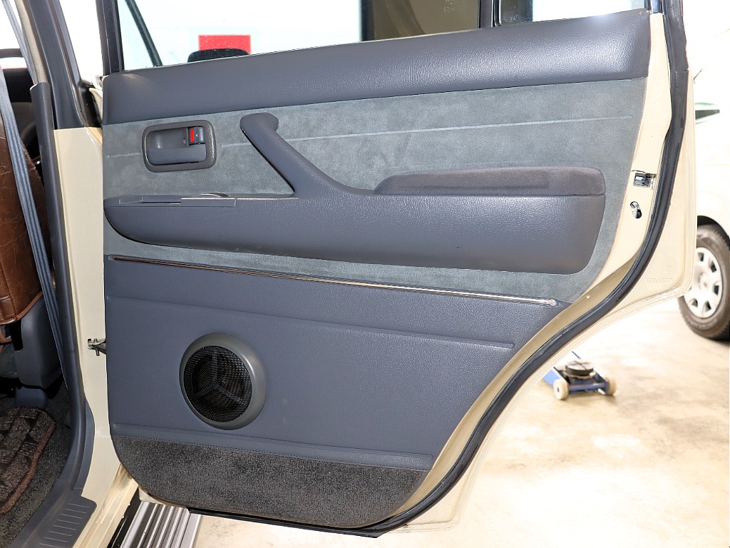 トヨタ ランドクルーザー80(48枚目)