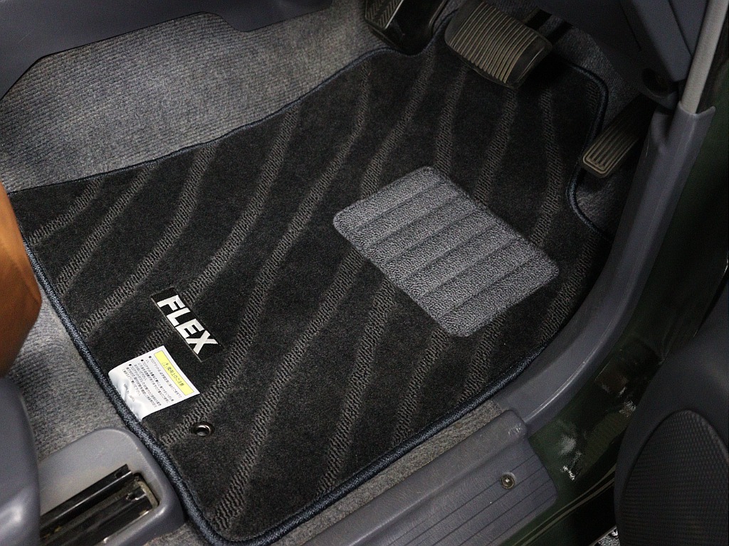 新品：FLEXオリジナルフロアマット！
