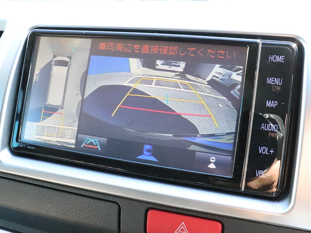 7型SD地デジナビ搭載！バックカメラやパノラミックビューモニターで駐車時のサポートをしてくれます