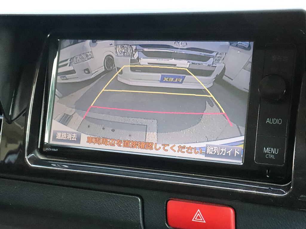 純正7型フルセグナビ搭載！バックカメラで駐車時も安心です♪