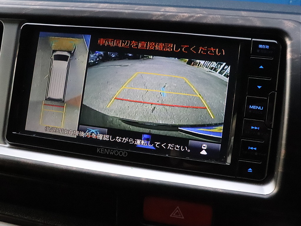 パノラミックビューモニターナビ連動で駐車時も安心です