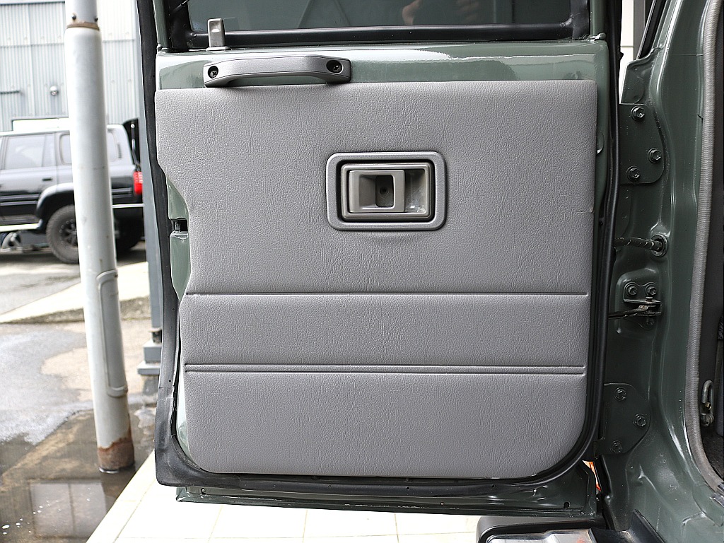 トヨタ ランドクルーザープラド(48枚目)