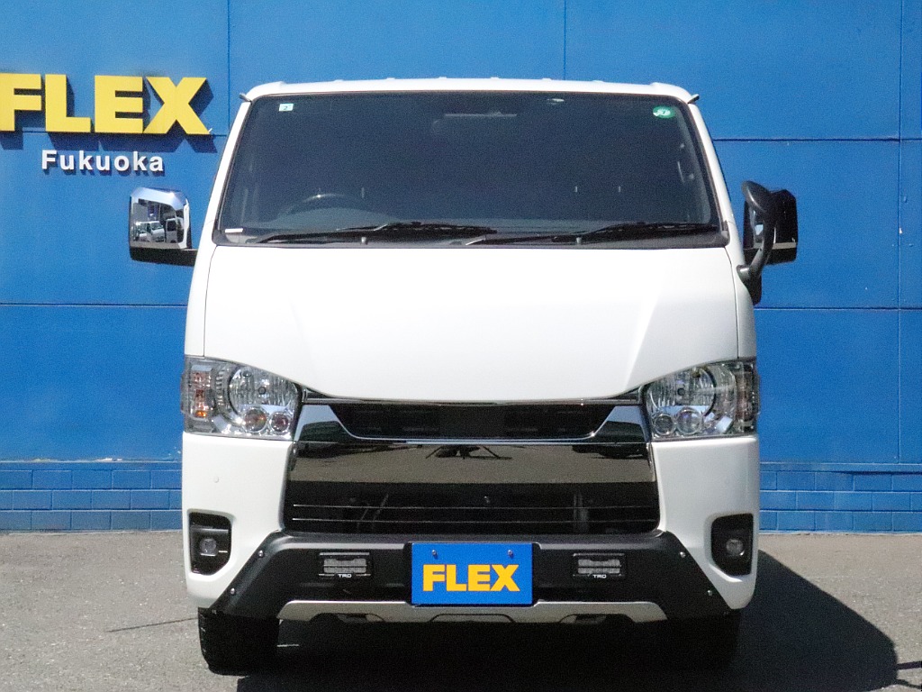 高年式ワンオーナー車！高出力2800ディーゼルターボ2WD！オフロードスタイル！！福岡店にて展示中！中古車につき1台のご案内です♪お気軽にお問い合わせください。