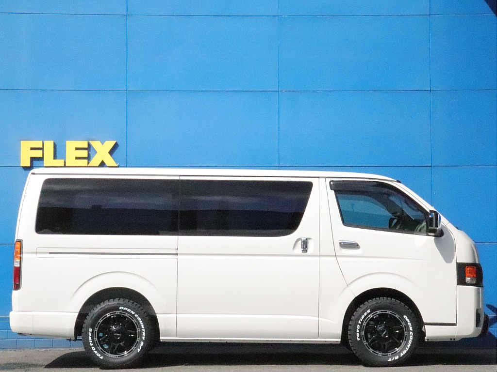 両側パワースライドドアなので日々の乗り降りや荷物の積み下ろしを楽にしてくれます！