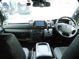 トヨタ ハイエースバン(2枚目)