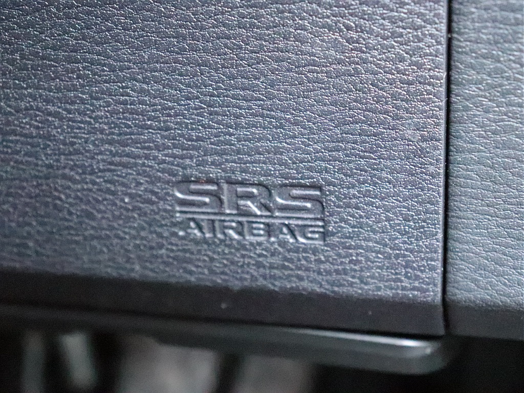 SRSエアバック完備