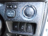 プッシュスタートスマートエントリー！自動ドアの開閉操作は運転席からも可能です