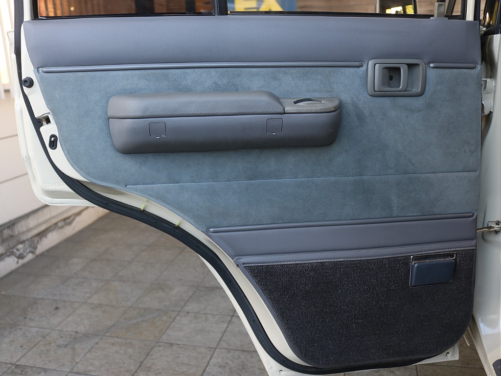 トヨタ ランドクルーザープラド(45枚目)