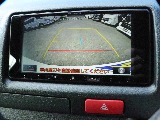 バックカメラは駐車をサポートしてくれます♪