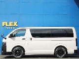 1.5インチローダウン施工済みなので、日々の乗り降りをスムーズにしてくれます