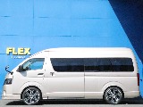 車高は1.5インチローダウン施工済みなので日々の乗り降りがスムーズに！！