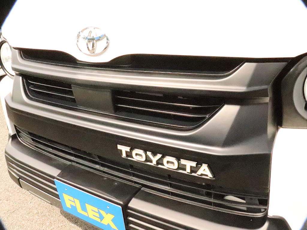 クラシック感のあるTOYOTAのロゴがワンポイントです♪