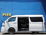 パワースライドドドアで、スムーズな乗り降りに