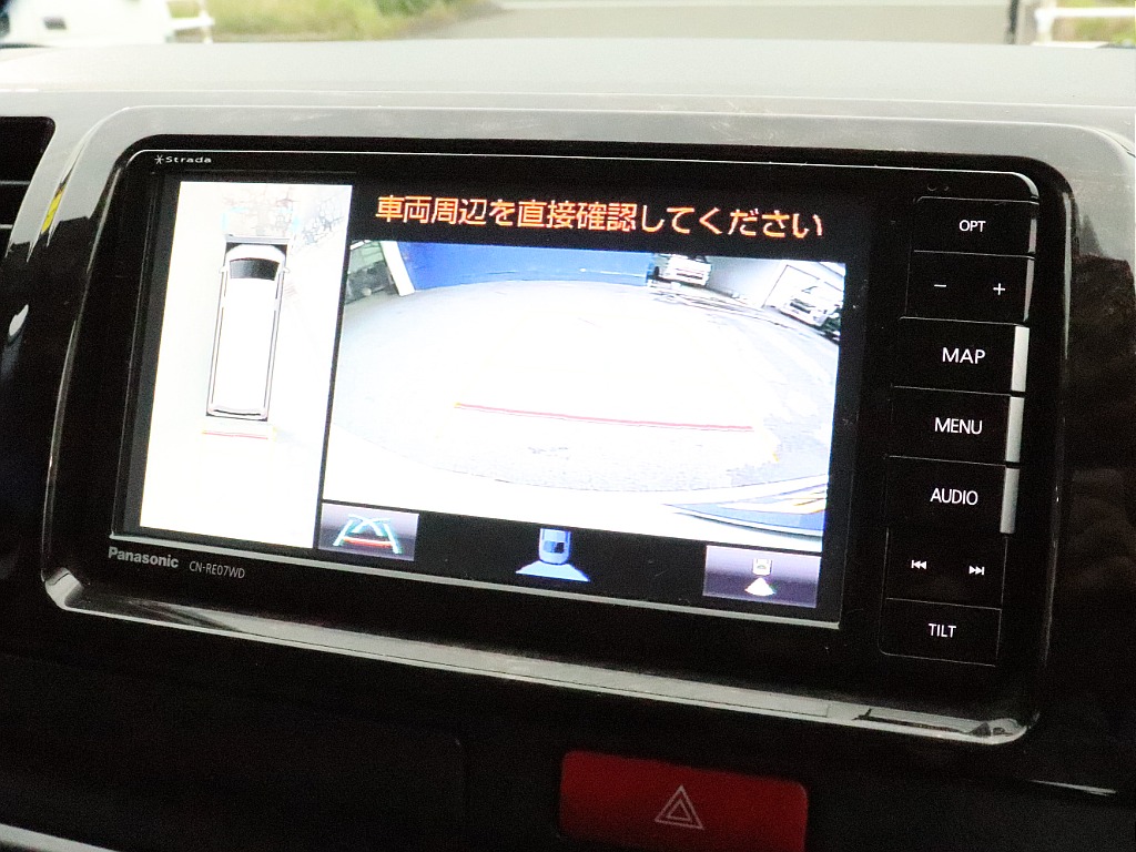 ストラーダ7型ナビ！バックカメラ、パノラミックビューモニター搭載で駐車時も安心です