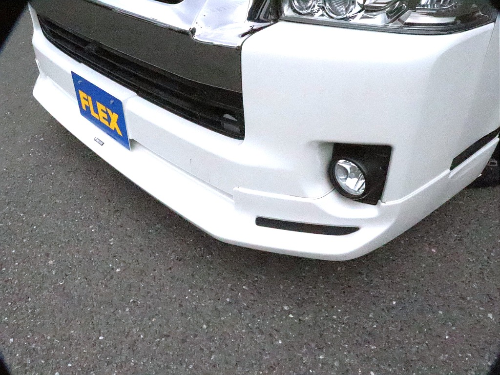 トヨタ ハイエースバン(3枚目)