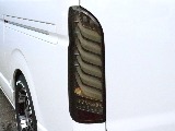 トヨタ ハイエースバン(5枚目)