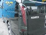 テールには、リアビューを引き締める黒が際立つFLEXオリジナルカラー！多彩なギミック満載の【オメガLEDテールランプ】！