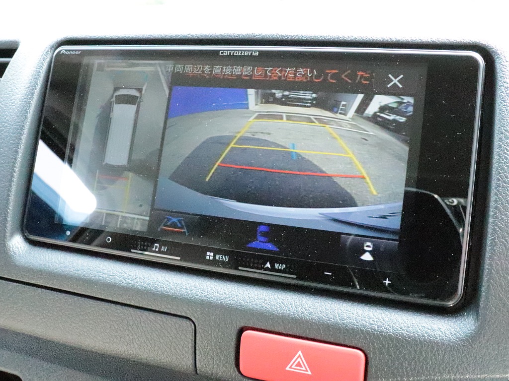 バックカメラ完備で駐車時も安心です♪