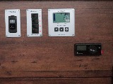 証明スイッチ＆デジタルバッテリー残量系を集約したコントロールパネル