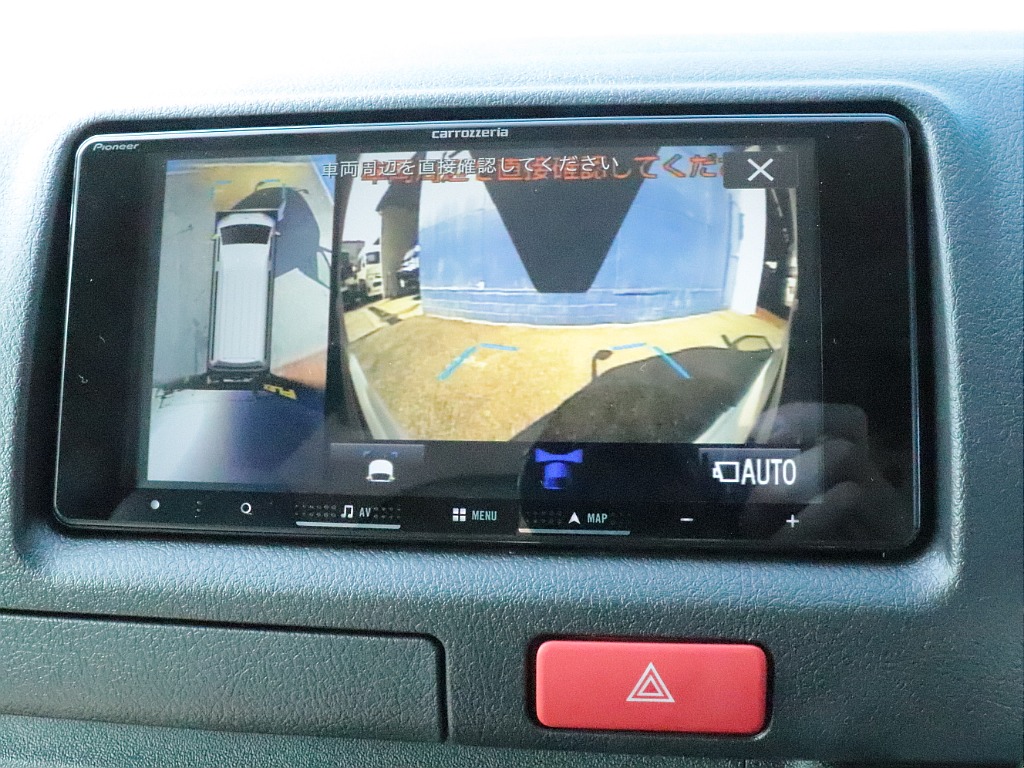 バックカメラ完備で駐車時も安心です♪