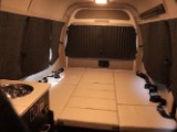 フルフラットベッド展開で車中泊にも大活躍！！