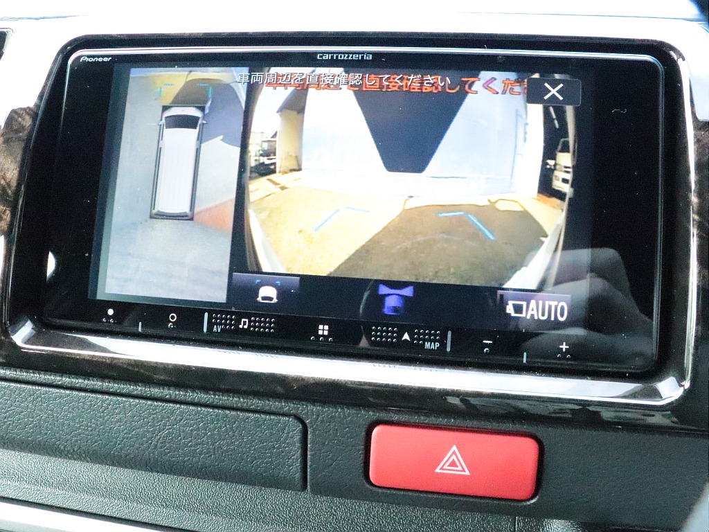 トヨタ ハイエースバン(3枚目)