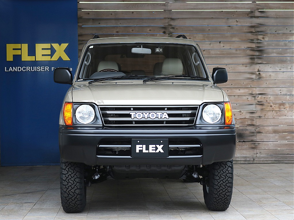 トヨタ ランドクルーザープラド(3枚目)