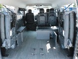最後部シートを跳ね上げる事によって広いお荷物スペースも確保できます♪