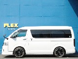 車高は1.5インチローダウン施工済みなので日々の乗り降りを楽にしてくれます♪