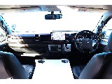 トヨタ ハイエース(3枚目)
