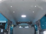ルームランプは車内を明るく照らしてくれます♪
