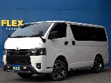アウトドア感・オフロード感を強調したブラックパッケージ福岡店に展示中！