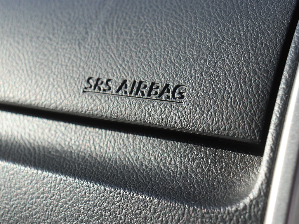 SRSエアバック完備