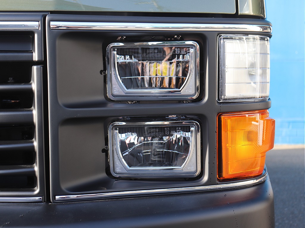 ハイエースの事なら専門店のフレックス福岡店へ！　現金を減らしにくいローン購入や、経費が使える法人様にぴったりのリースなどハイエースライフを始めるお手伝いをいたします！