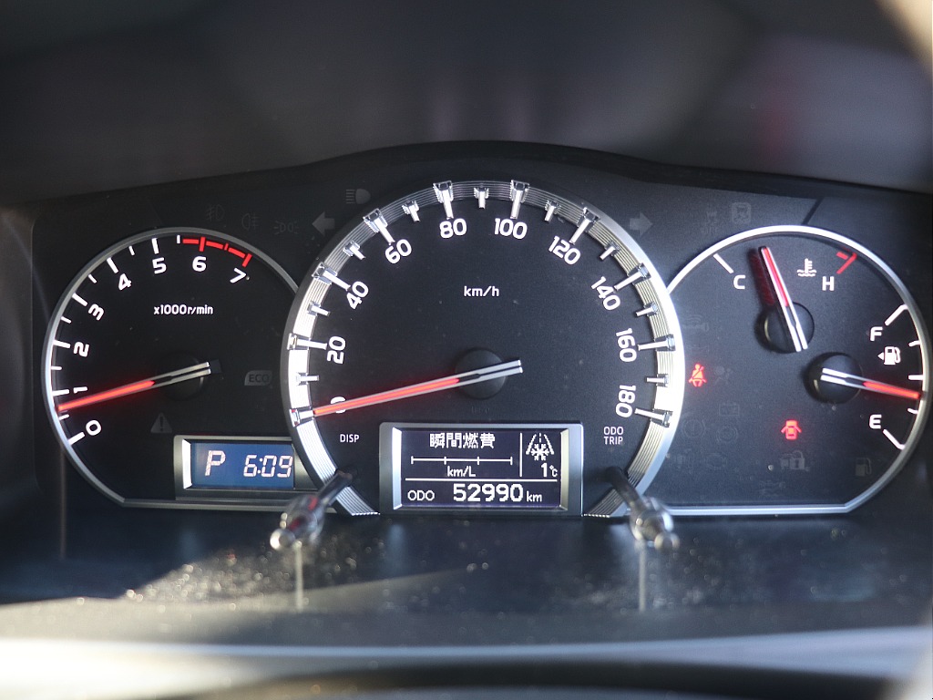 ハイエースの事なら専門店のフレックス福岡店へ！　現金を減らしにくいローン購入や、経費が使える法人様にぴったりのリースなどハイエースライフを始めるお手伝いをいたします！