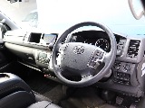 トヨタ ハイエースバン(2枚目)