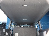 ダークルーフピラーで細部までこだわり抜いた、スタイリッシュな特別仕様