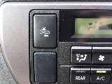 自動ブレーキが運転のサポートをしてくれます♪