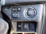 プッシュスタートスマートエントリー！自動ドアの開閉操作は運転席からも可能です♪