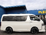 メーカーオプションのパワースライドドア完備！