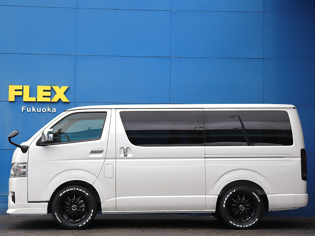 トヨタ ハイエースバン(6枚目)